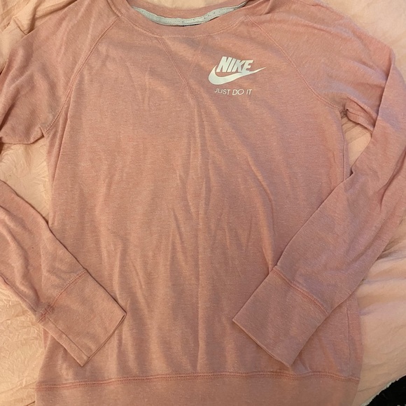 Nike long sleeve - Picture 1 of 2